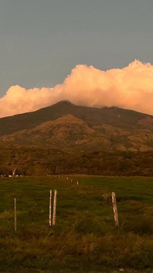 Miravalles Volcano House Guayabal  Екстериор снимка